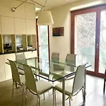 Verde Rame In Citta' Alta Con Garage Charme E Relax
