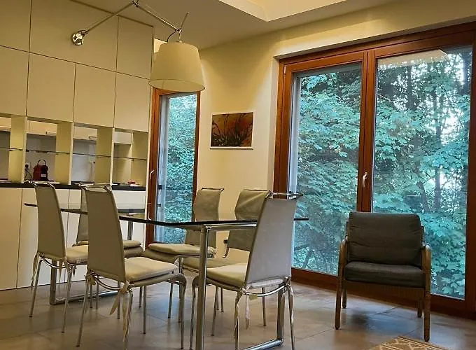 Verde Rame In Citta' Alta Con Garage Charme E Relax Lägenhet