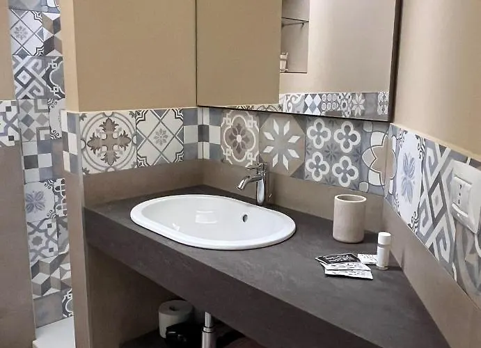 Verde Rame In Citta' Alta Con Garage Charme E Relax * Бергамо