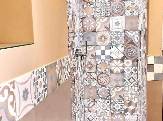 Verde Rame In Citta' Alta Con Garage Charme E Relax *