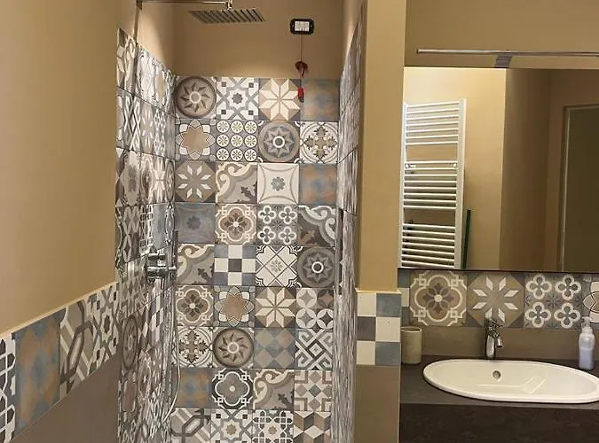 Verde Rame In Citta' Alta Con Garage Charme E Relax